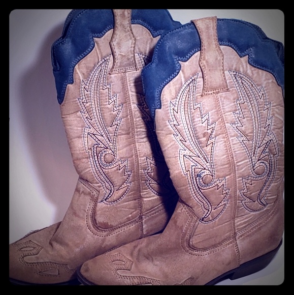 Coconuts by Matisse Shoes Coconuts Cowgirl Boots Poshmark